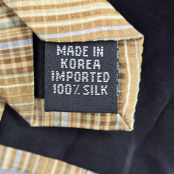 Van Heusen Yellow Blue Stripe 100% Silk Executive Corporate Men's Neck Tie - Picture 6 of 6